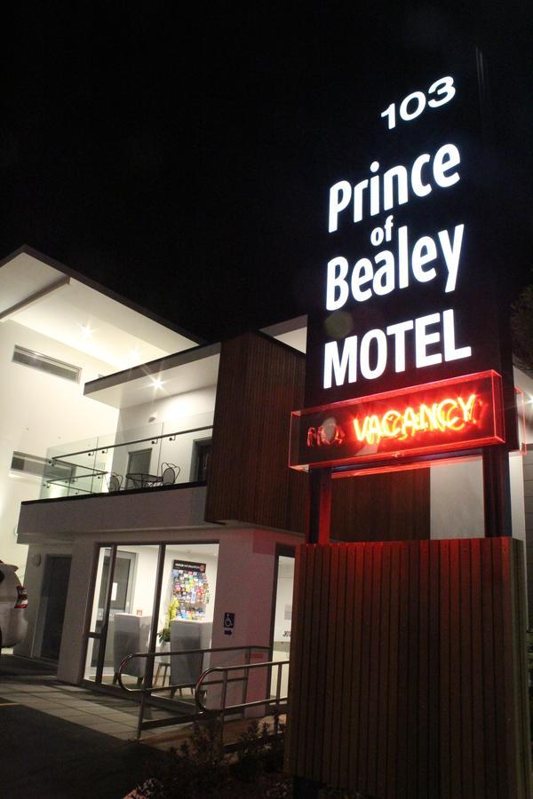 103 Prince Of Bealey Motel Christchurch Buitenkant foto